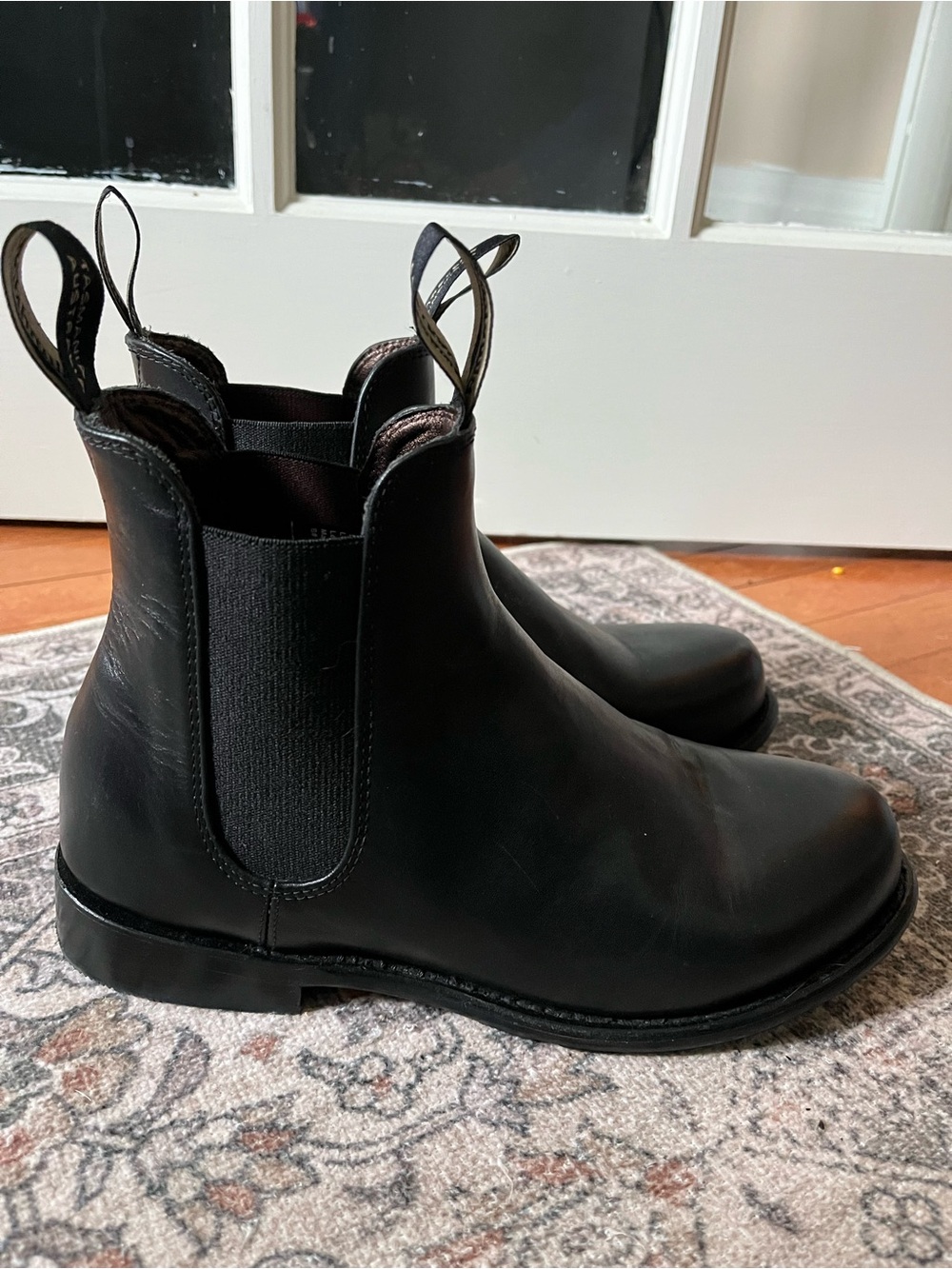 Blundstone Black Leather heritage boots